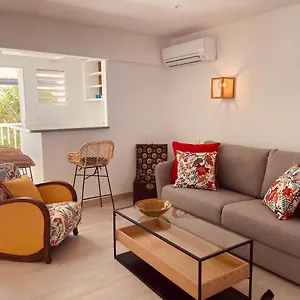  Apartment Le Rocher